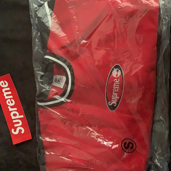 Timberland🌳 x Supreme 👑 crewneck